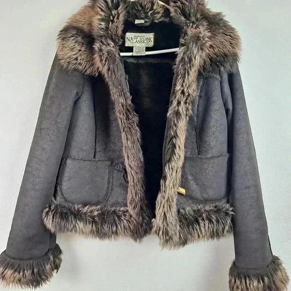 New York Classic Faux fur Jacket Size Medium - Picture 2 of 13